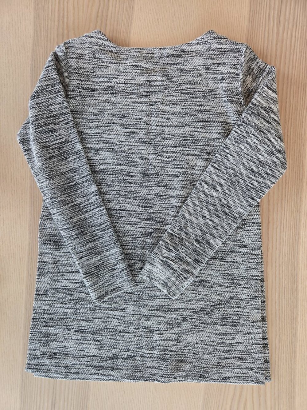 Club Monaco Keni Tweed Top | Black White Textured Knit with Side Slits - Picture 2 of 7